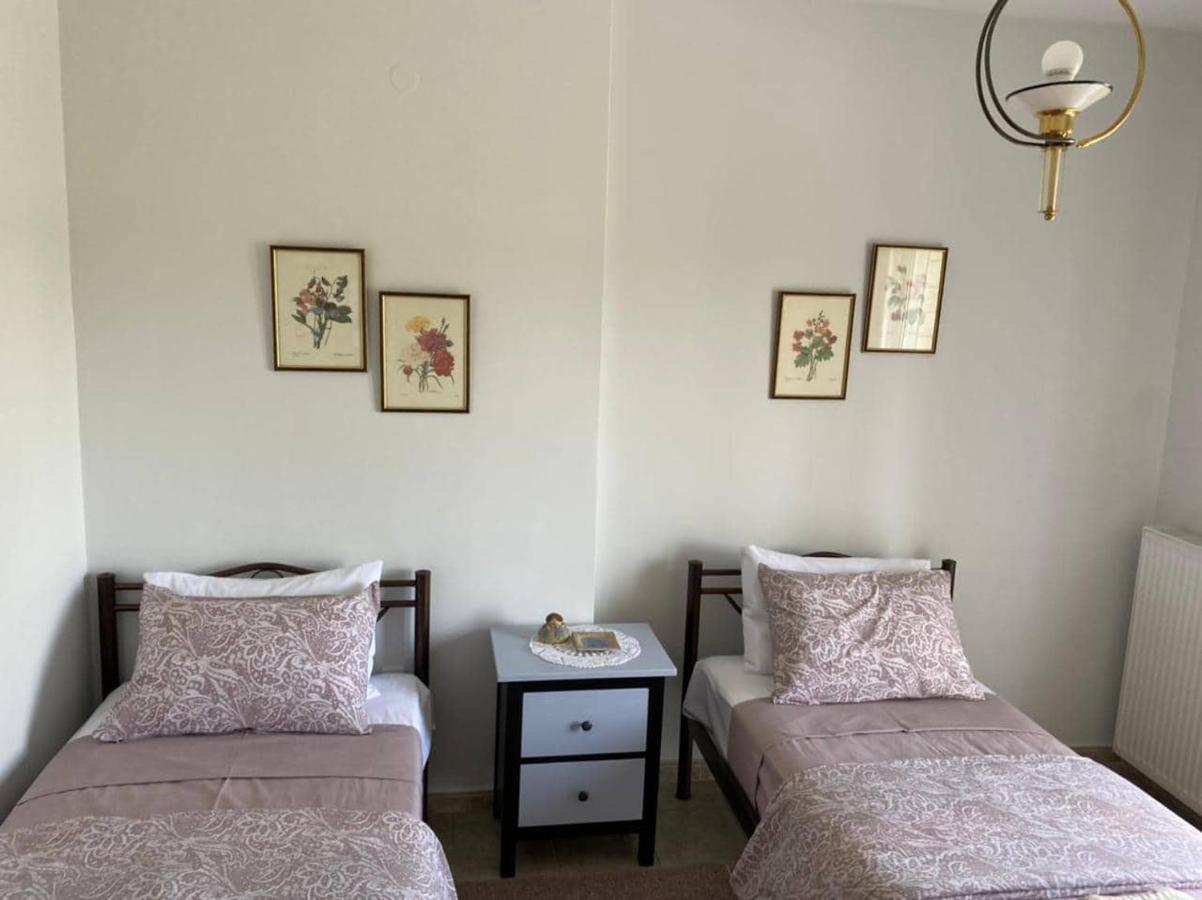 Polys Apartment And Paraskevi Studio With View Ptolemaida Ngoại thất bức ảnh