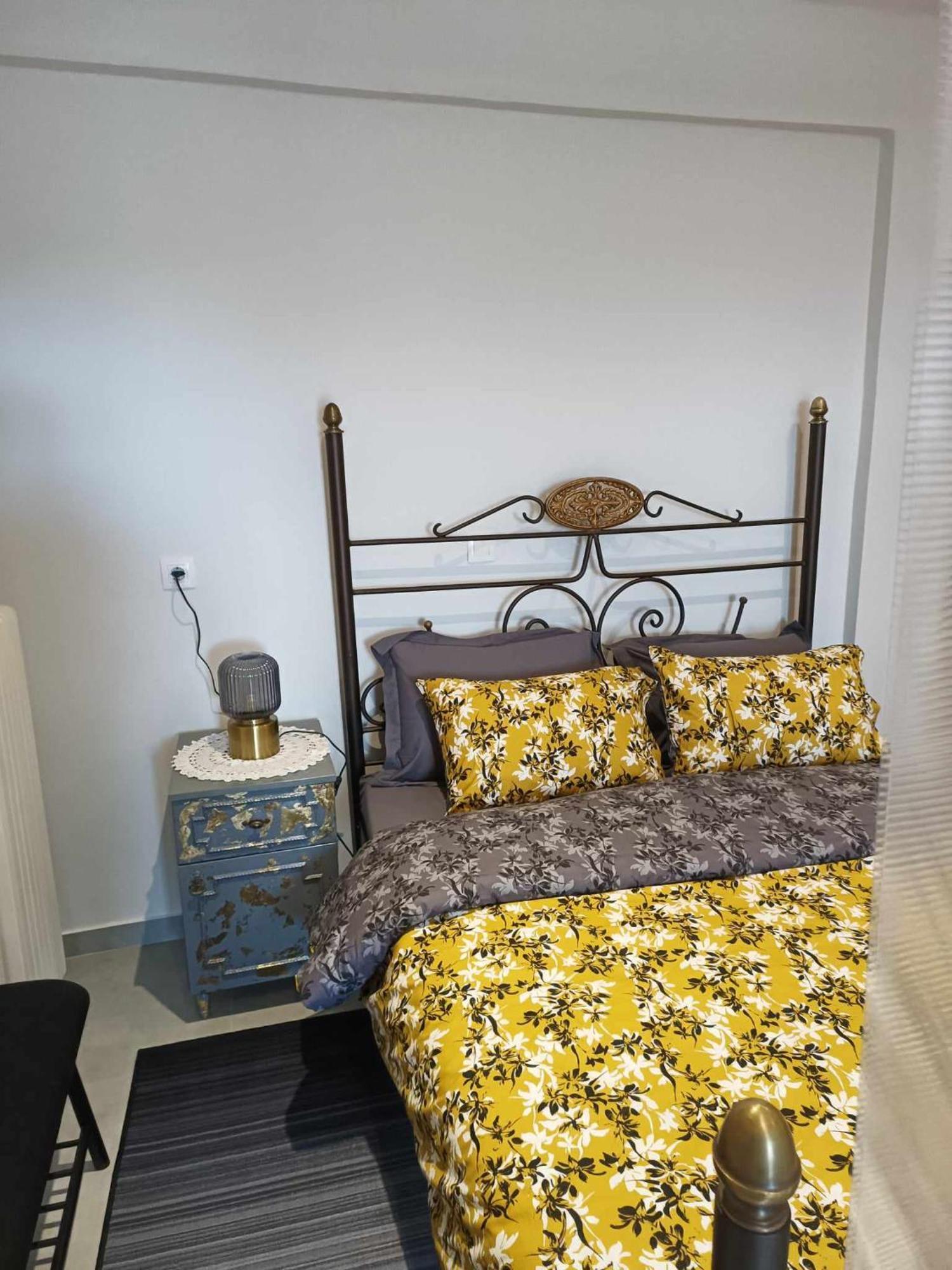 Polys Apartment And Paraskevi Studio With View Ptolemaida Ngoại thất bức ảnh